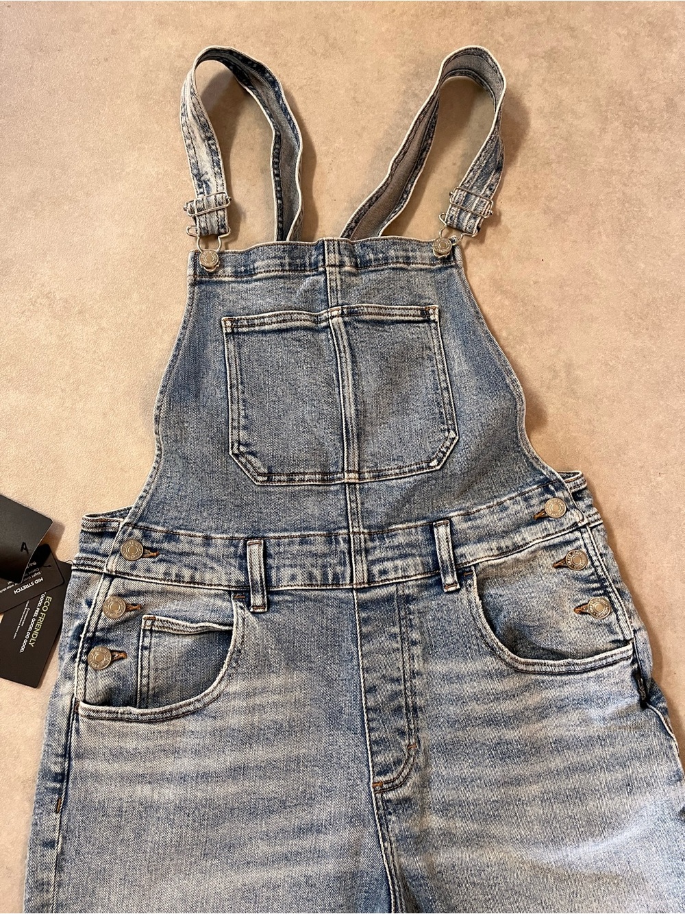 New SILVER overalls. Baggy. Straight Leg. Small or 28. Mid stretch. Tags on. - Picture 4 of 12